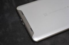 <b>國(guó)內(nèi)智器新款T20平板電腦實(shí)物扎照流出銀色超薄設(shè)計(jì)！</b>